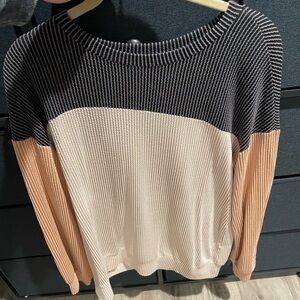 Amazon Black, White, and Tan Long Sleeve Top